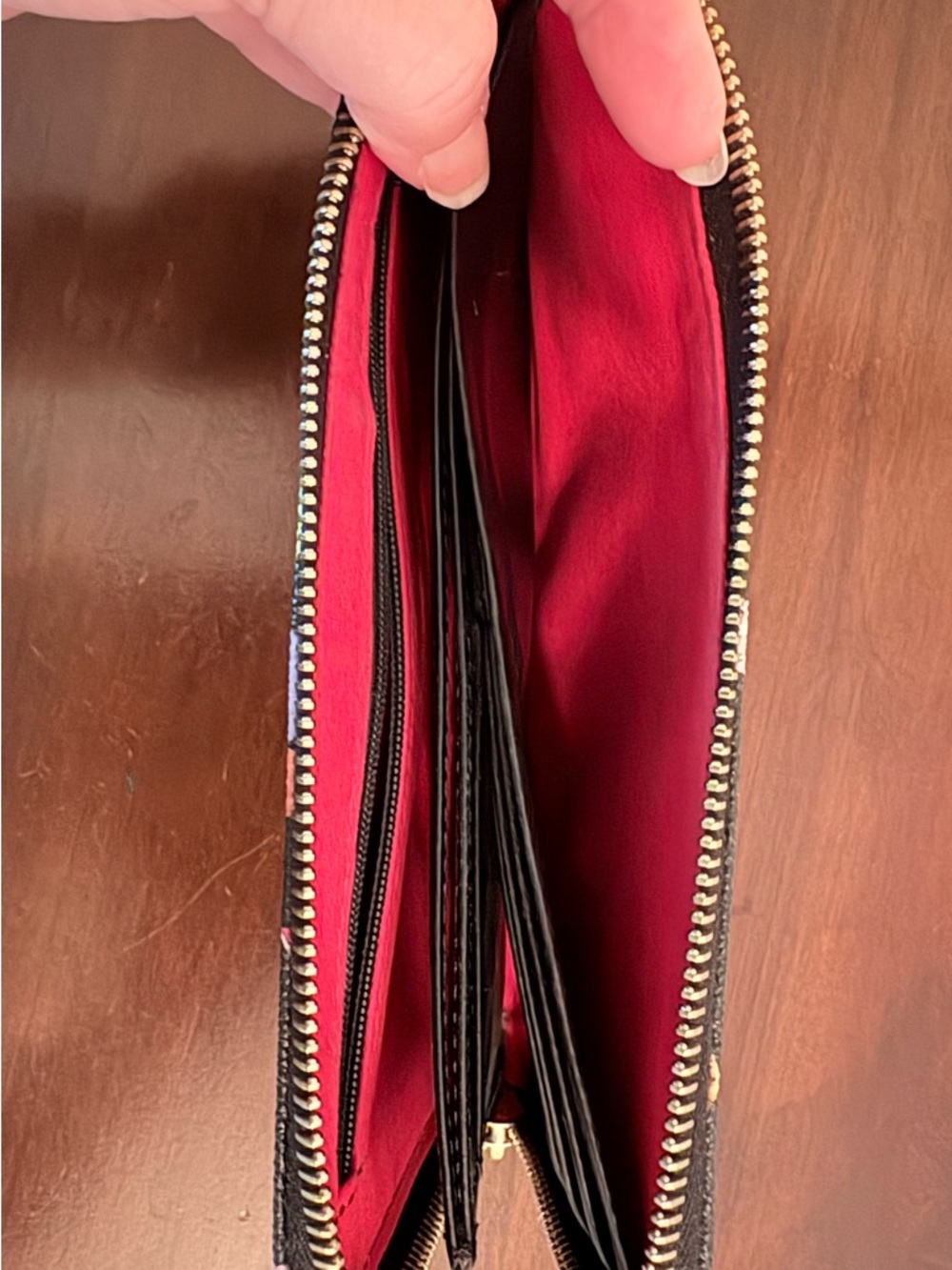 Dooney & Bourke Pebble Grain Disney Park Wallet - Picture 4 of 7